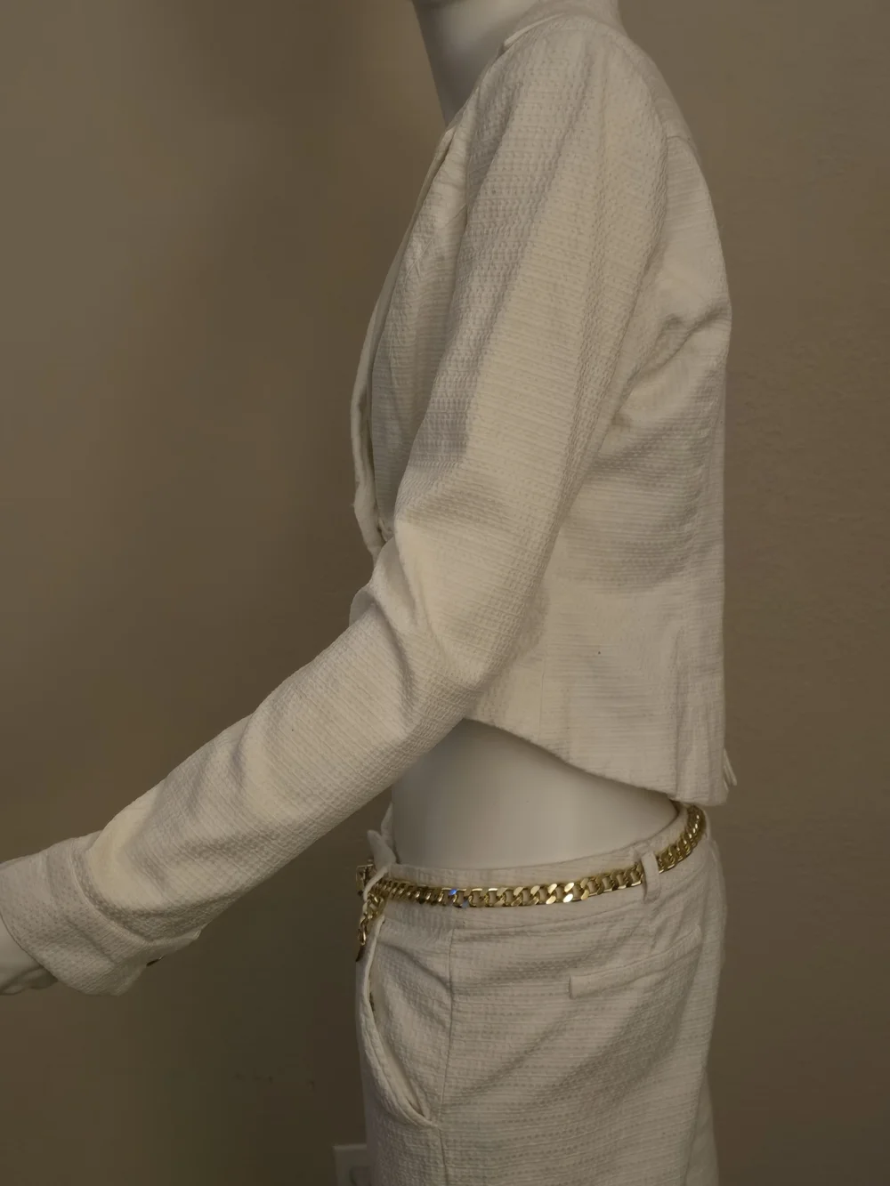 RAMPAGE Cropped Double-Breasted White Tailored Jacket and Pants SeT - Picture 7 of 7